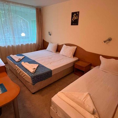 Хотел Диамант Hotel Diamond Baltsjik Eksteriør bilde