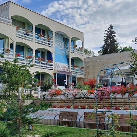 Хотел Диамант Hotel Diamond Baltsjik Eksteriør bilde