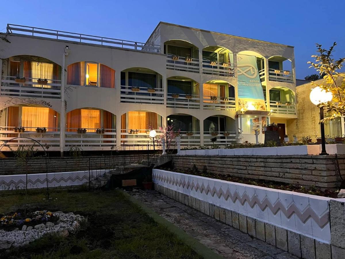 Хотел Диамант Hotel Diamond Baltsjik Eksteriør bilde