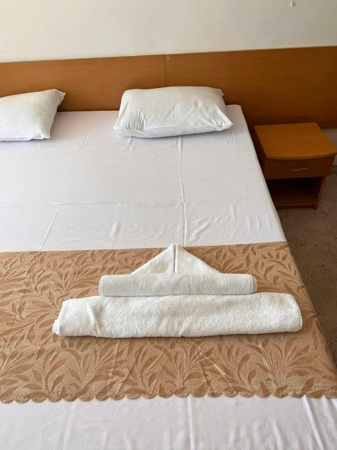 Хотел Диамант Hotel Diamond Baltsjik Eksteriør bilde
