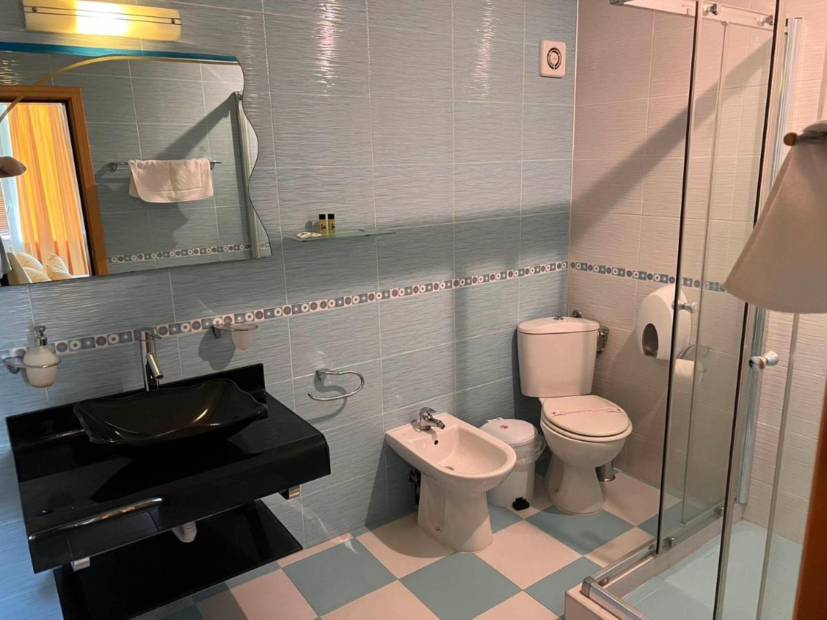 Хотел Диамант Hotel Diamond Baltsjik Eksteriør bilde