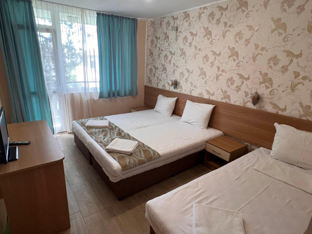 Хотел Диамант Hotel Diamond Baltsjik Eksteriør bilde