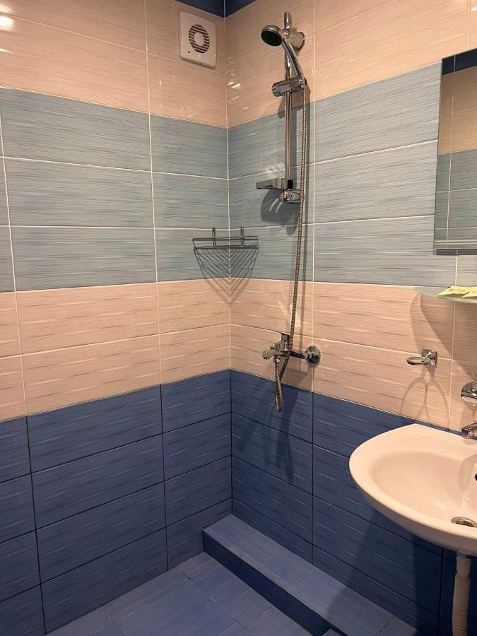 Хотел Диамант Hotel Diamond Baltsjik Eksteriør bilde