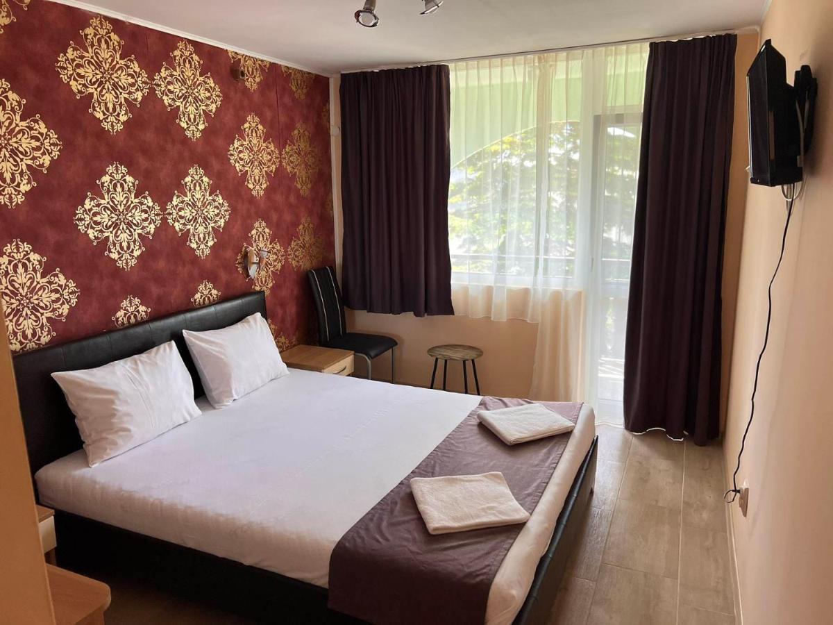 Хотел Диамант Hotel Diamond Baltsjik Eksteriør bilde