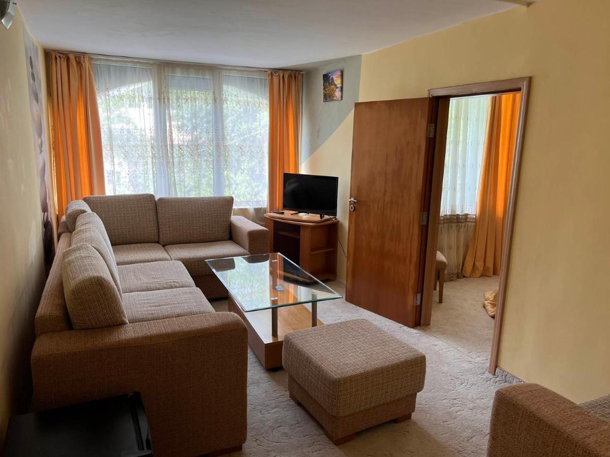 Хотел Диамант Hotel Diamond Baltsjik Eksteriør bilde