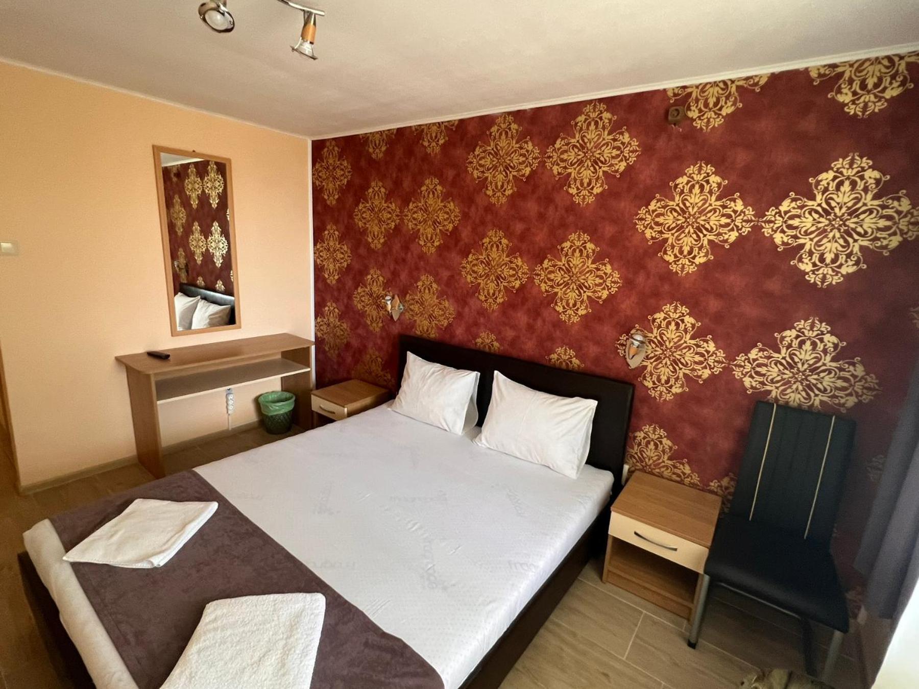 Хотел Диамант Hotel Diamond Baltsjik Eksteriør bilde